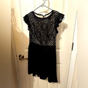 Cute dress. Worn only once